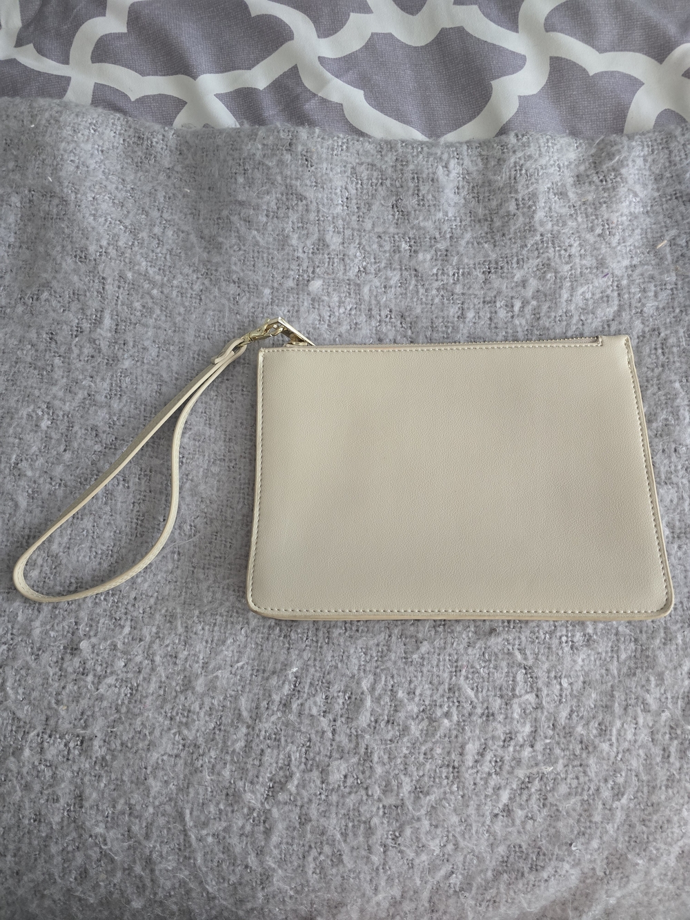Lark & Ives Cream Wristlet Clutch Purse - Minimal Leather Design